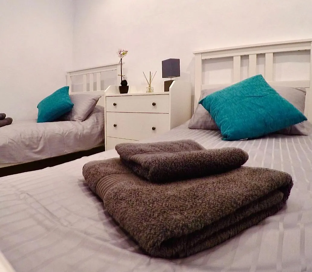 Bed and Breakfast Kico Cómpeta Nocleg ze śniadaniem